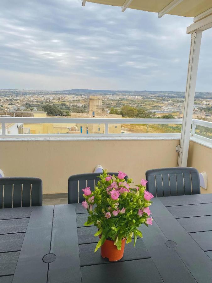 The Blue Mill Penthouse With Beautiful Views Naxxar Exterior foto